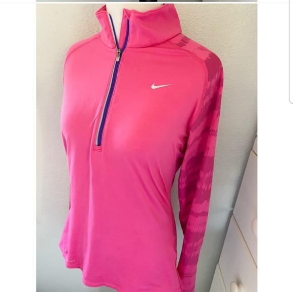 Nike Dry Fit 1/2 zip pullover in pink - Picture 2 of 5